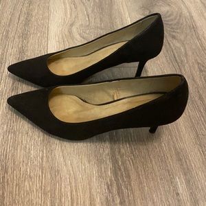 Black old navy heels 8.5 barely used